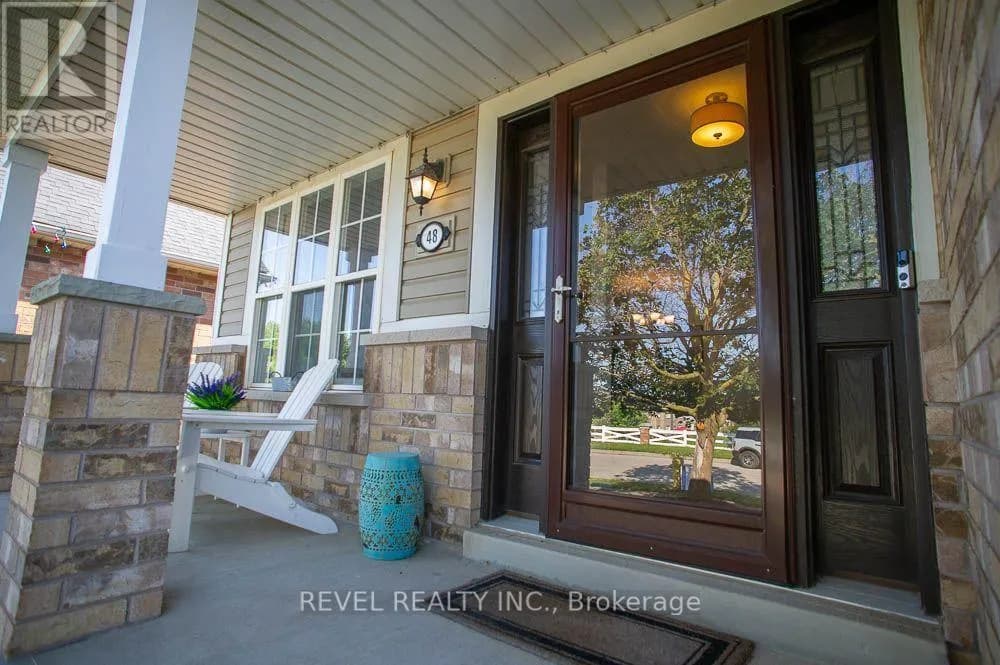 48 LOVELL CRESCENT — photo 4 of 28