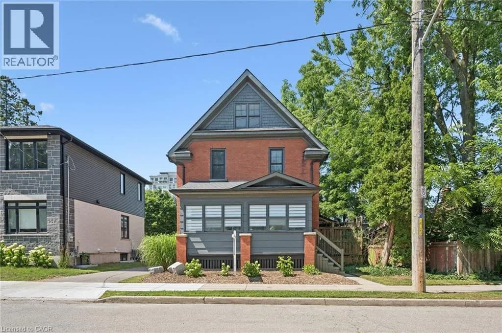 100 DAWSON Street — photo 2 of 42