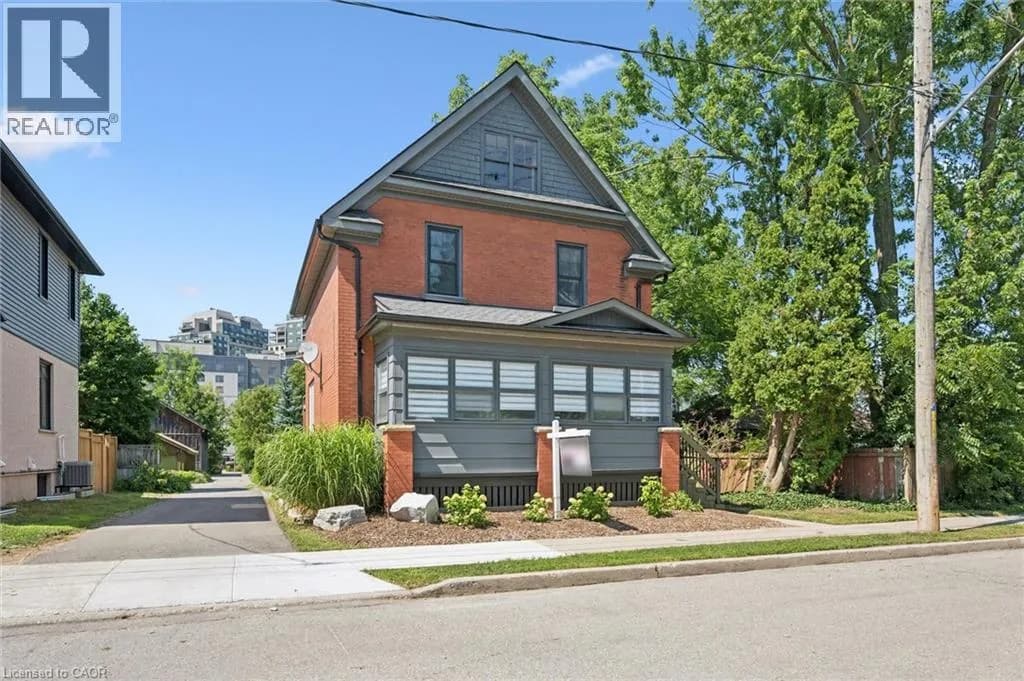 100 DAWSON Street — photo 3 of 42
