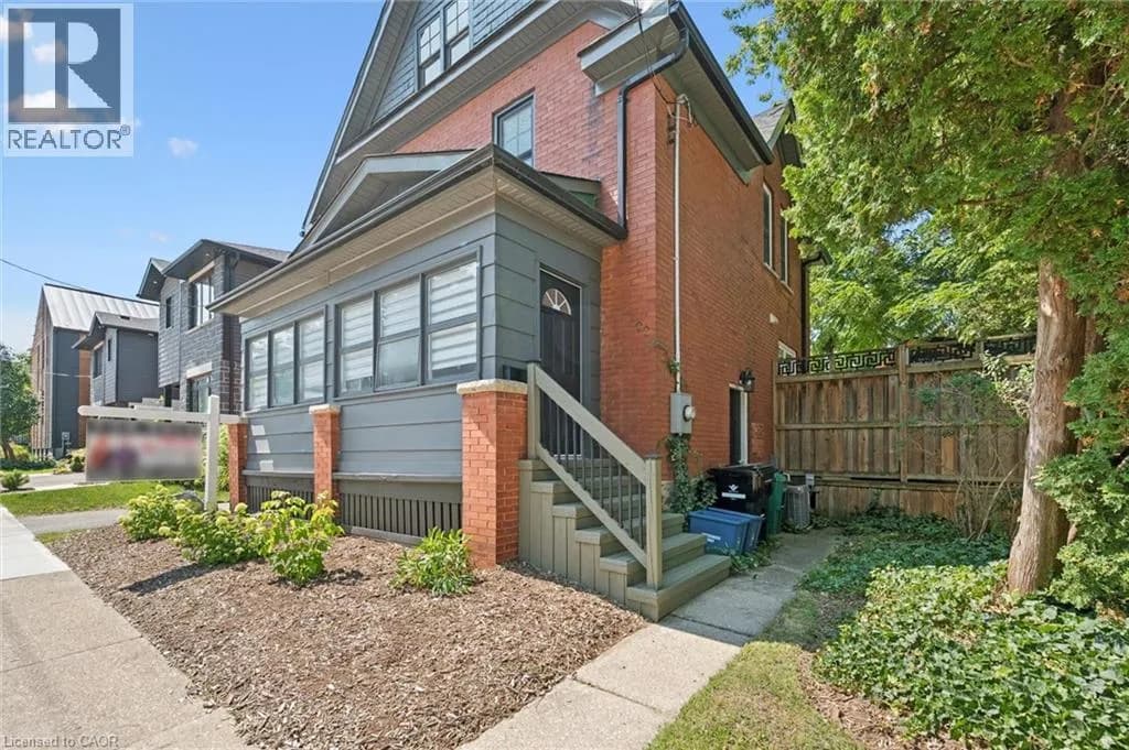100 DAWSON Street — photo 4 of 42