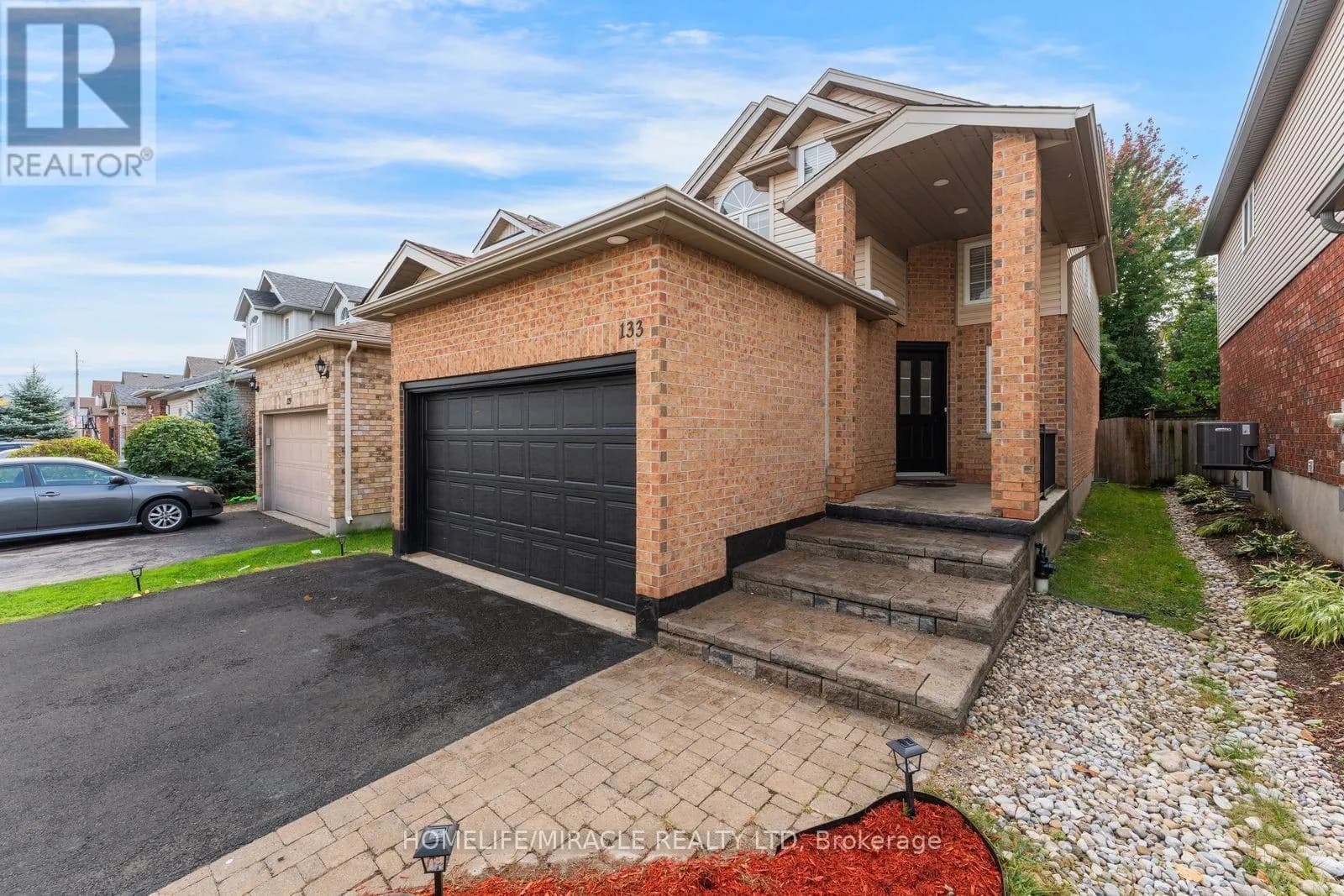 133 STEEPLERIDGE STREET — photo 4 of 50