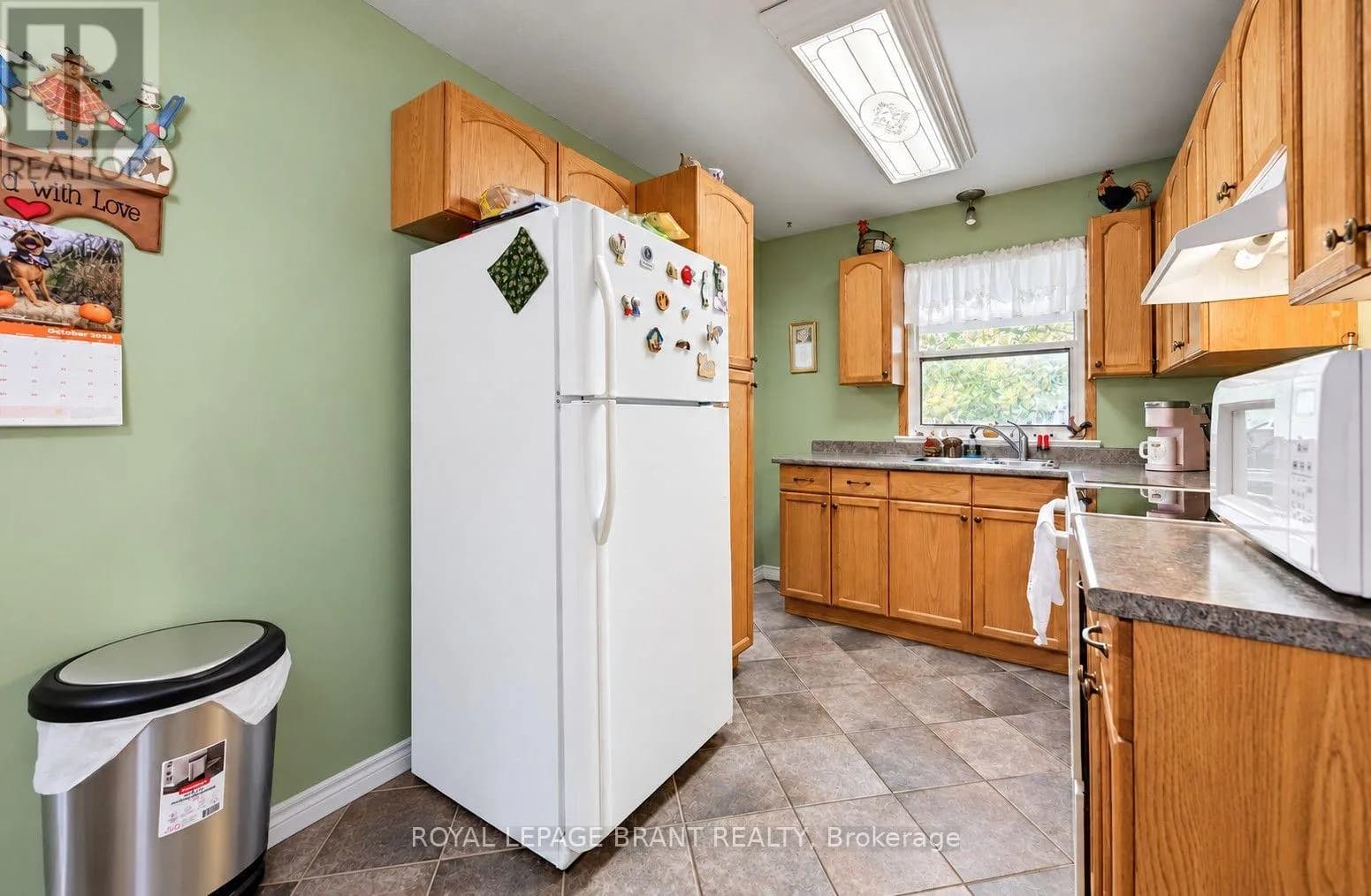 582 GRAND VALLEY DRIVE — photo 4 of 18