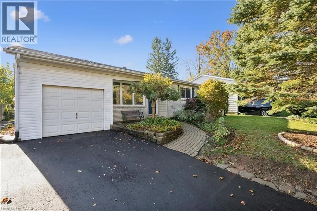 259 THORNCREST Drive — photo 1 of 42
