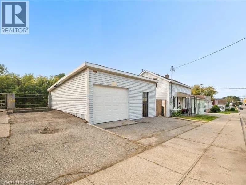 77 BEVERLY Street — photo 4 of 45