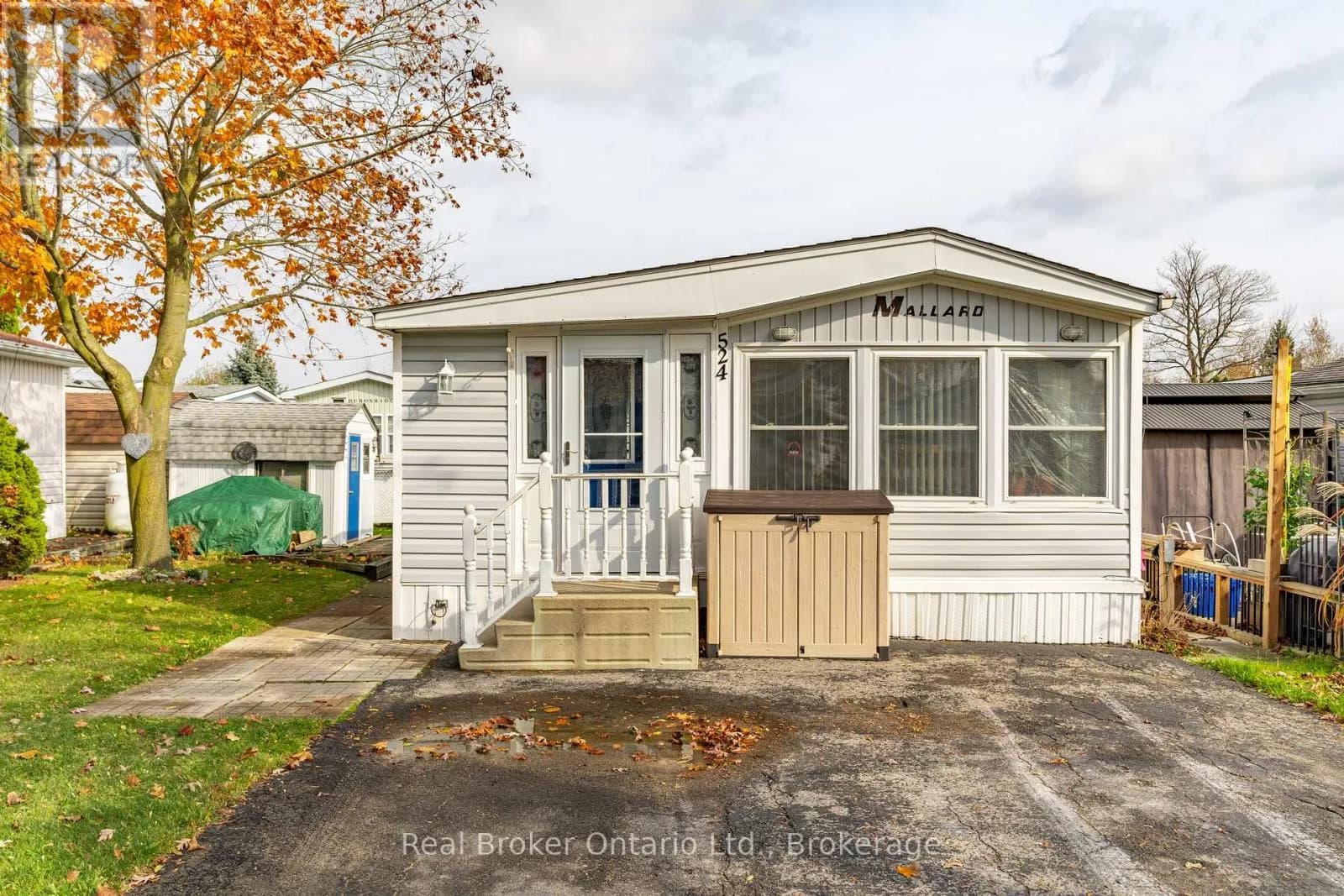 524 POPLAR PLACE — photo 4 of 39
