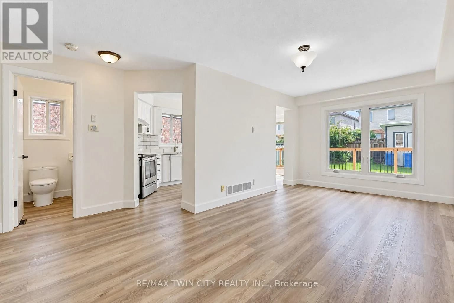 31 SWARTZ STREET — photo 5 of 42