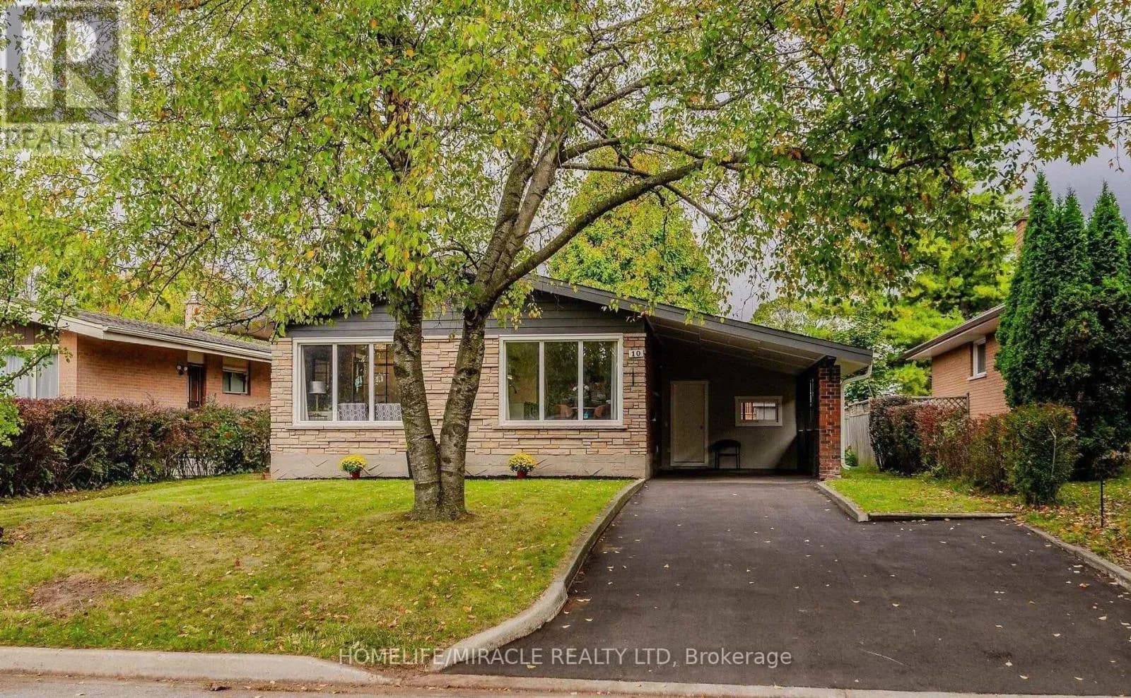 10 GREENWOOD AVENUE — photo 2 of 27