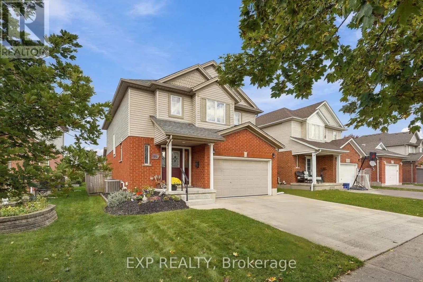 99 STIEFELMEYER CRESCENT — photo 3 of 50