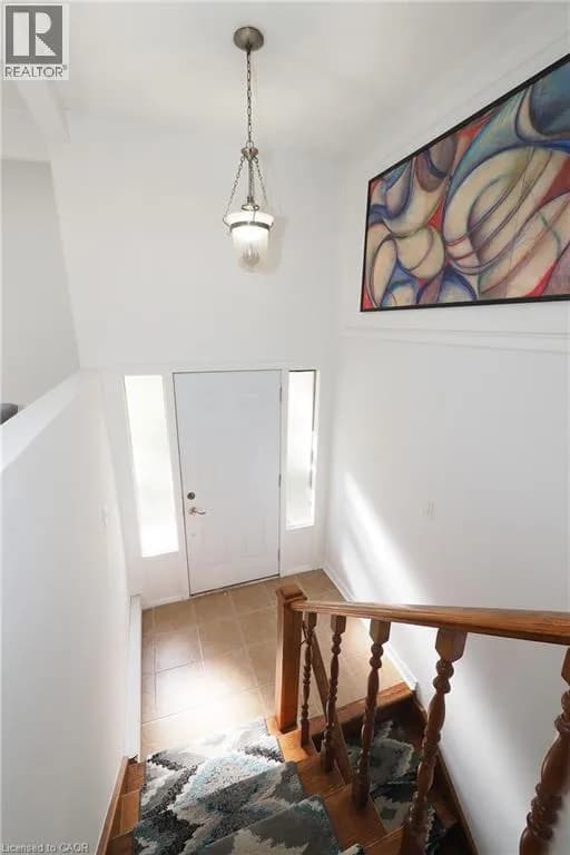 98 AMOS Avenue — photo 2 of 19