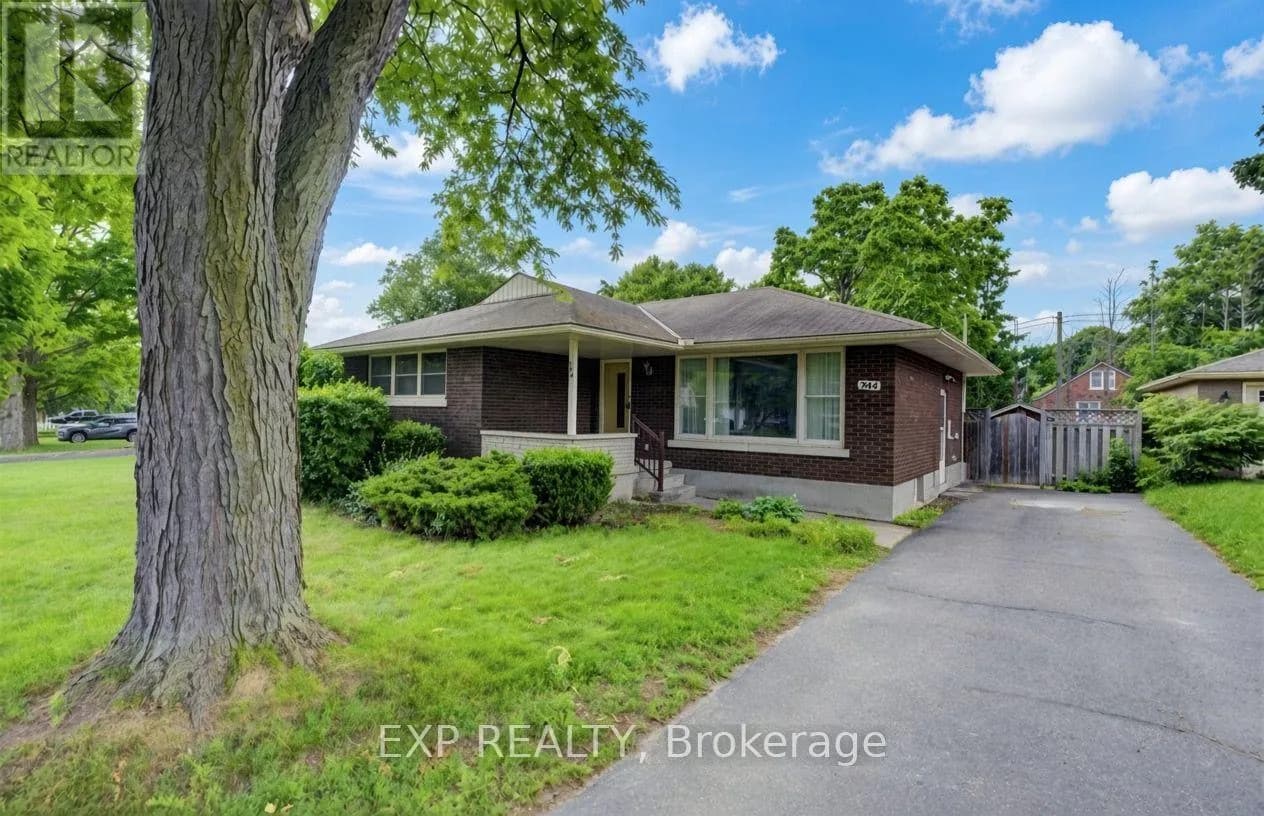 244 ROYAL STREET — photo 1 of 48