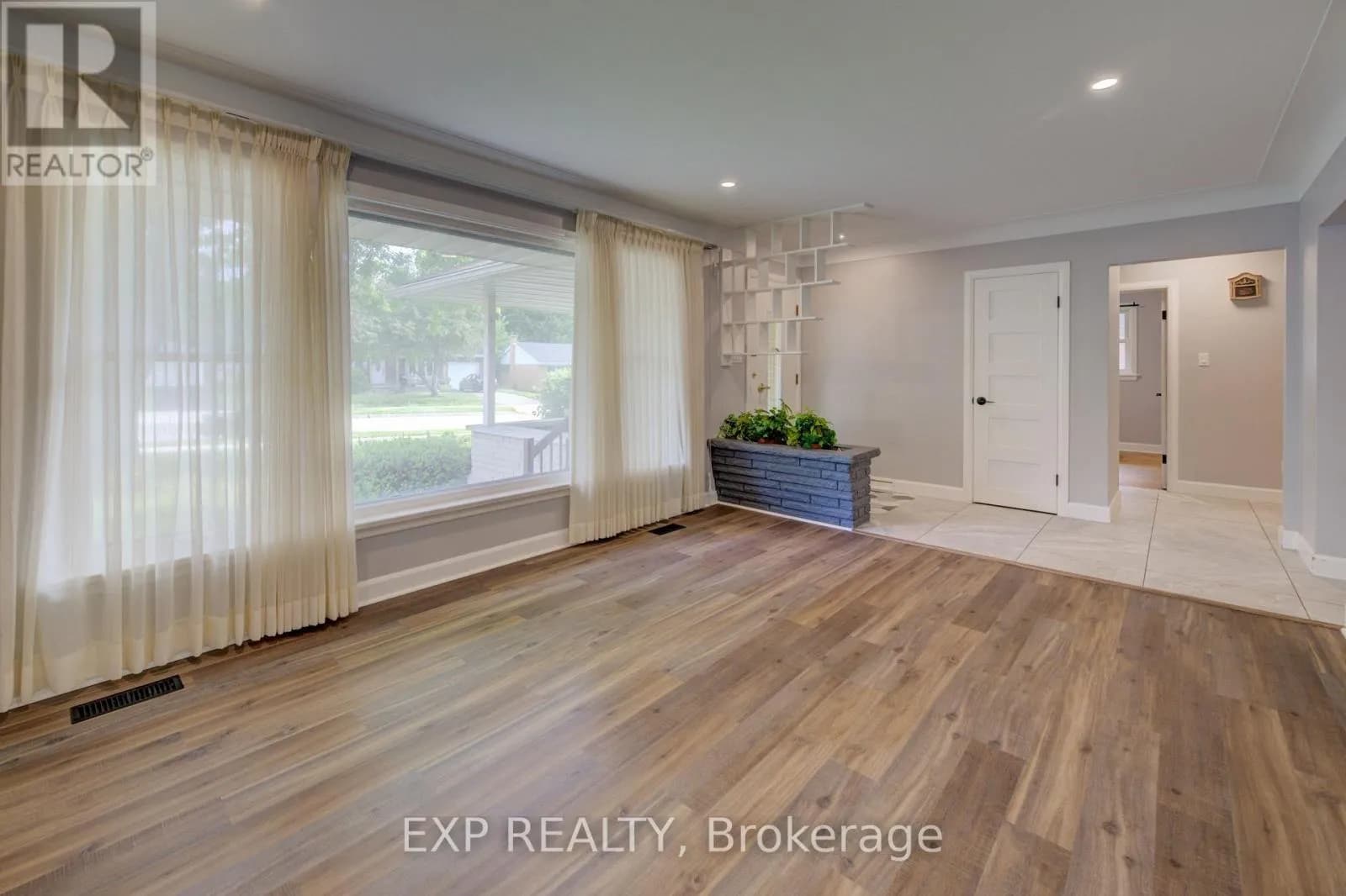 244 ROYAL STREET — photo 5 of 48