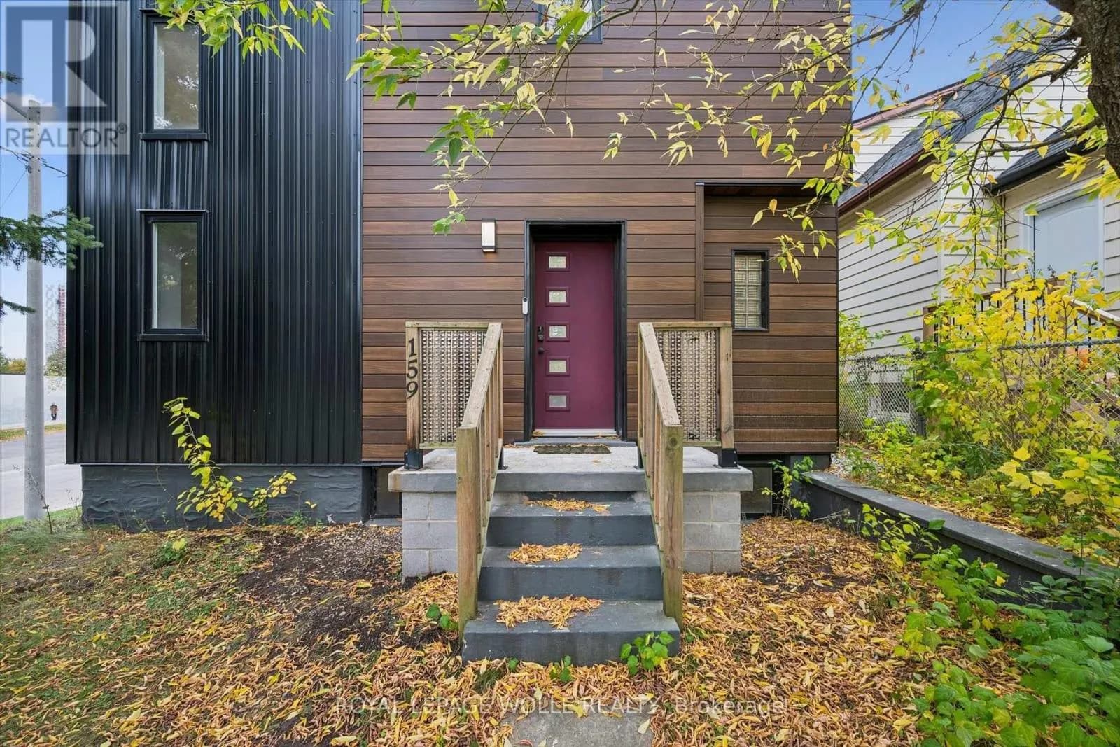 159 PALMER AVENUE — photo 5 of 39