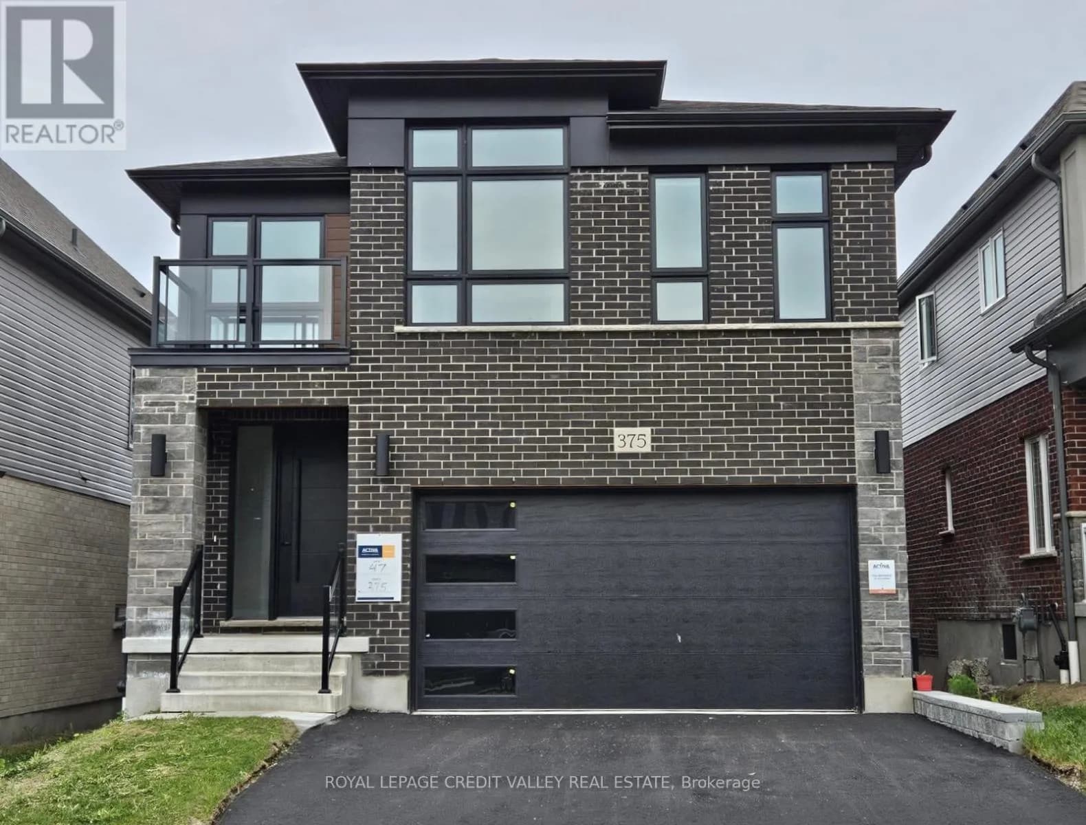 375 CHOKECHERRY CRESCENT — photo 1 of 19