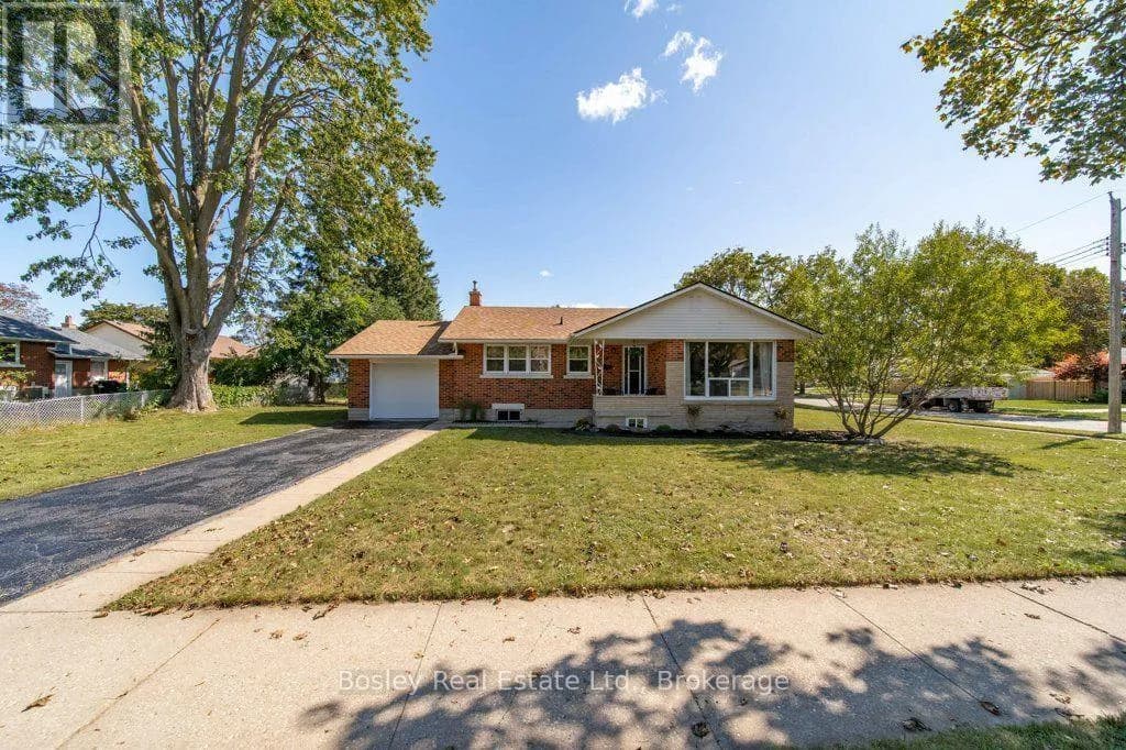 18 MAYWOOD ROAD — photo 1 of 44