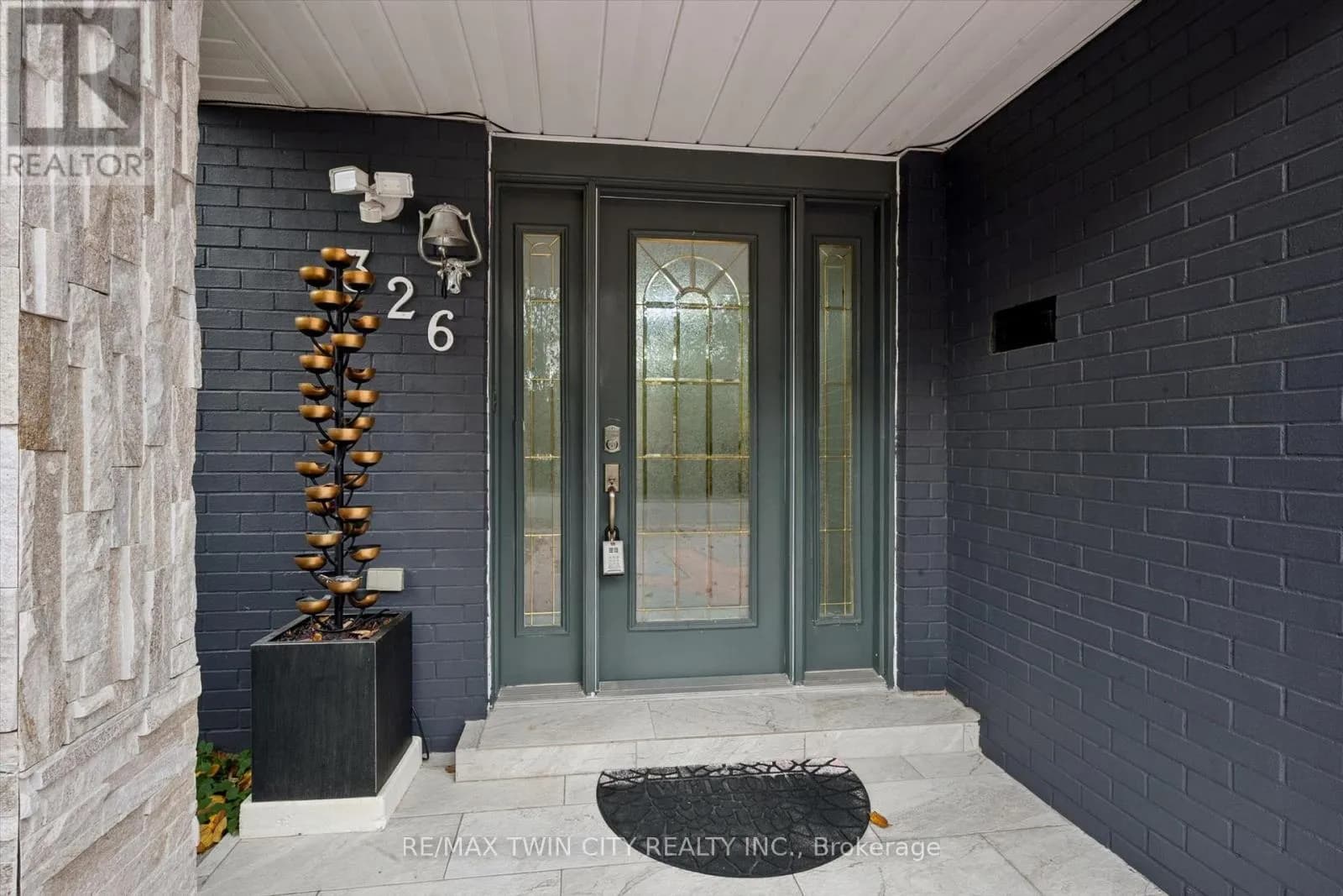 326 MANCHESTER ROAD — photo 3 of 31
