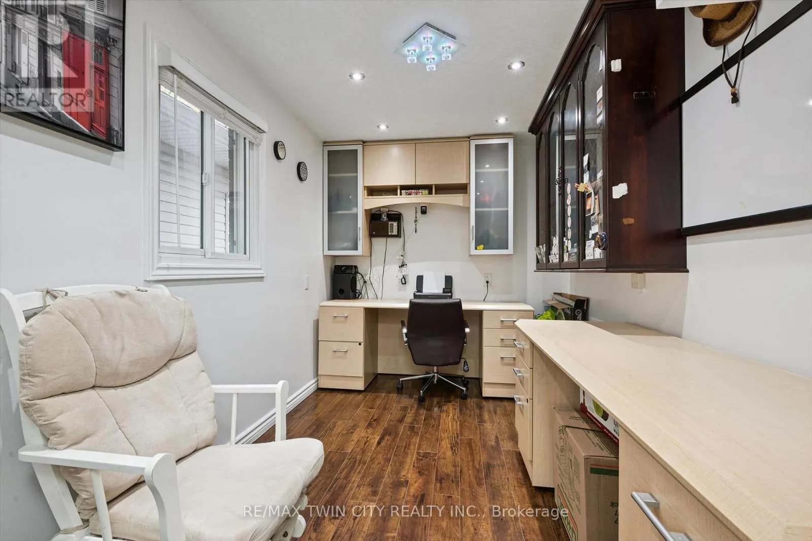 326 MANCHESTER ROAD — photo 5 of 31
