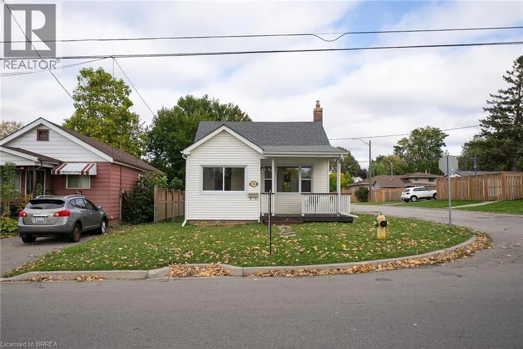 364 WELLINGTON Street — photo 1 of 27