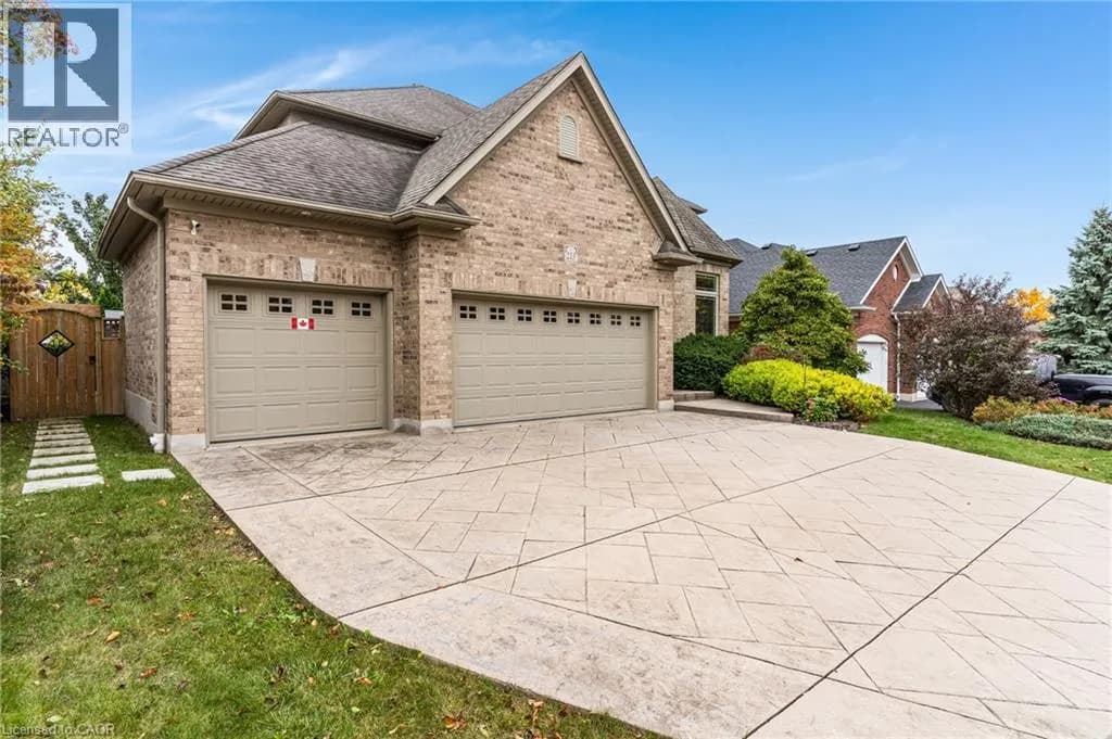 213 DEER RIDGE Drive — photo 3 of 37