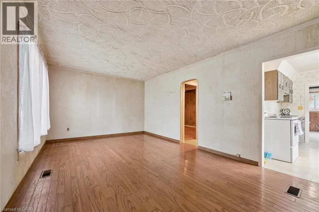 127 SPADINA Road E — photo 5 of 27