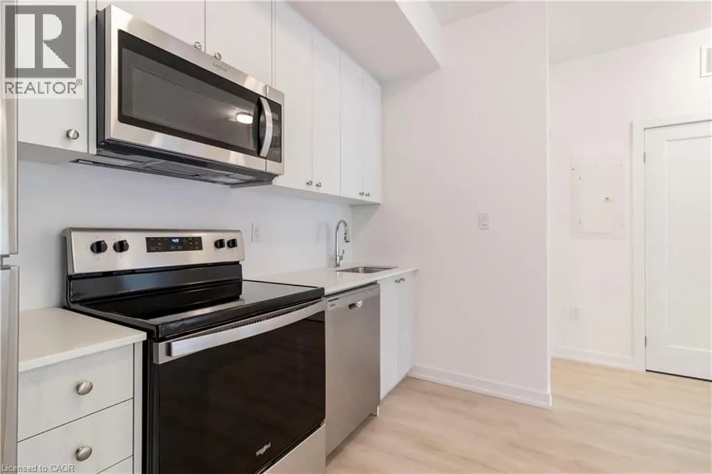 40 PALACE Street Unit# M11 — photo 5 of 29