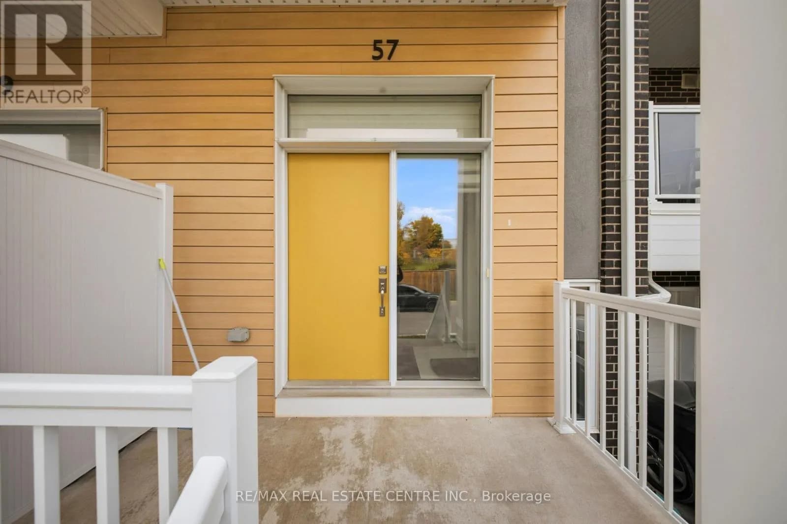 57 PROGRESS CRESCENT — photo 4 of 28