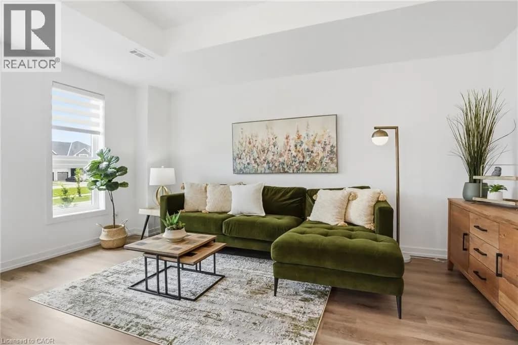 245 BURKE Street — photo 4 of 32