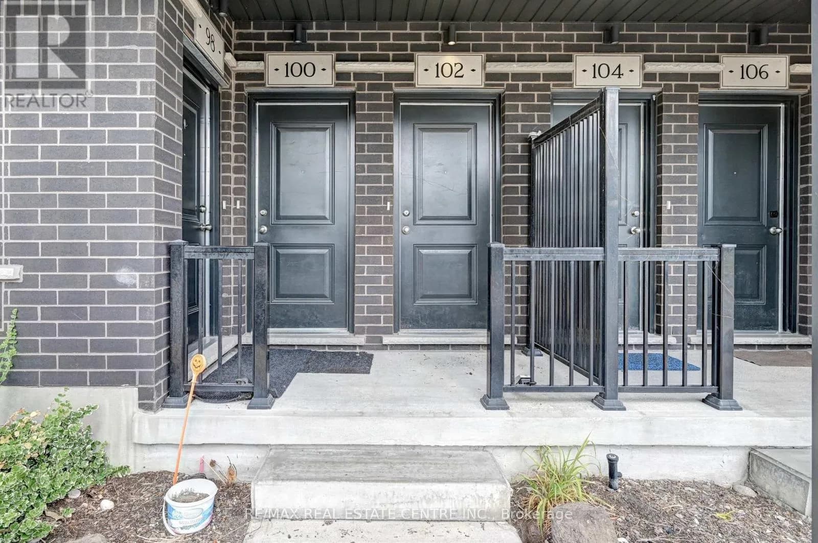 102 WHEAT LANE — photo 3 of 49