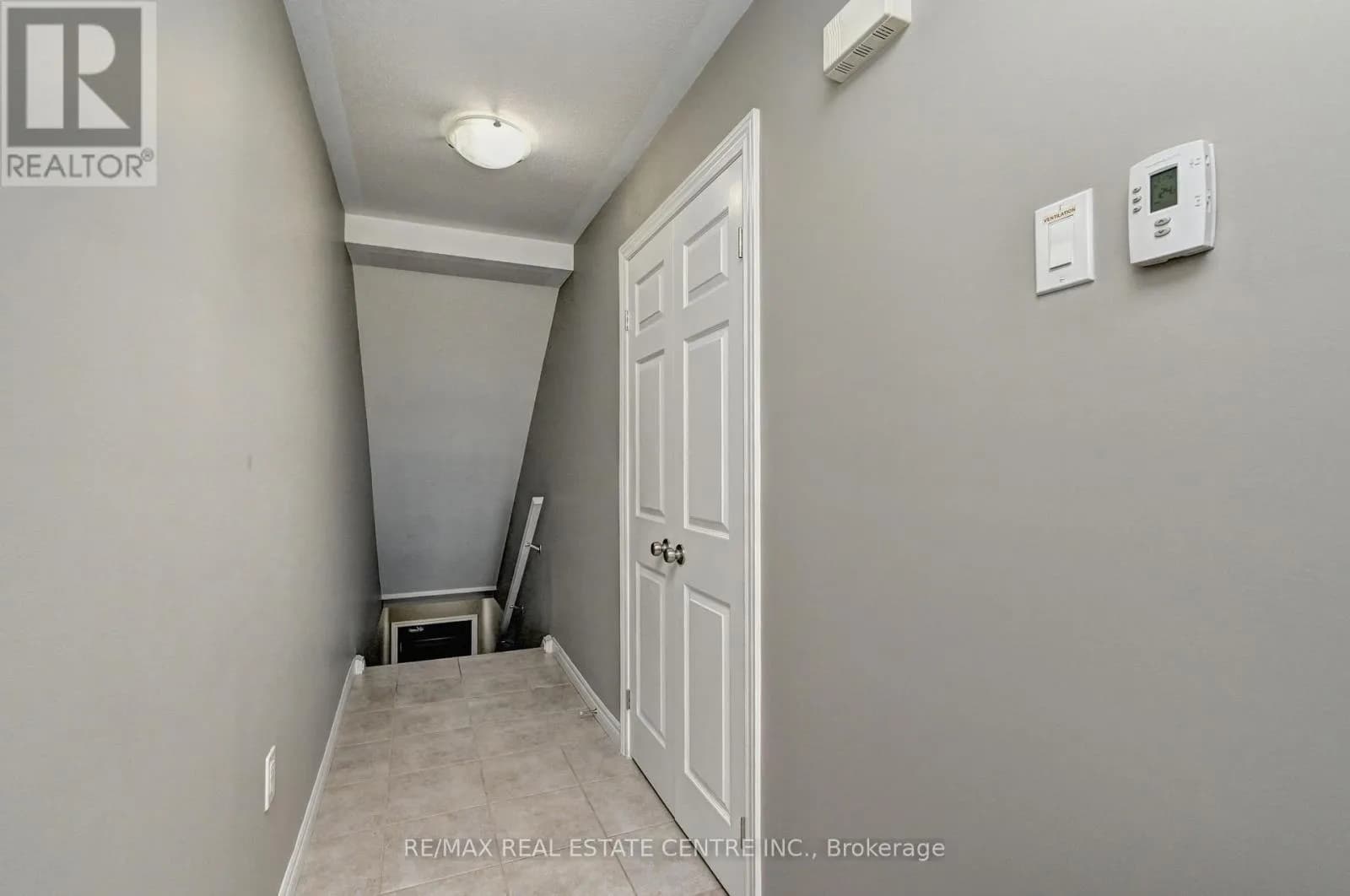 102 WHEAT LANE — photo 5 of 49