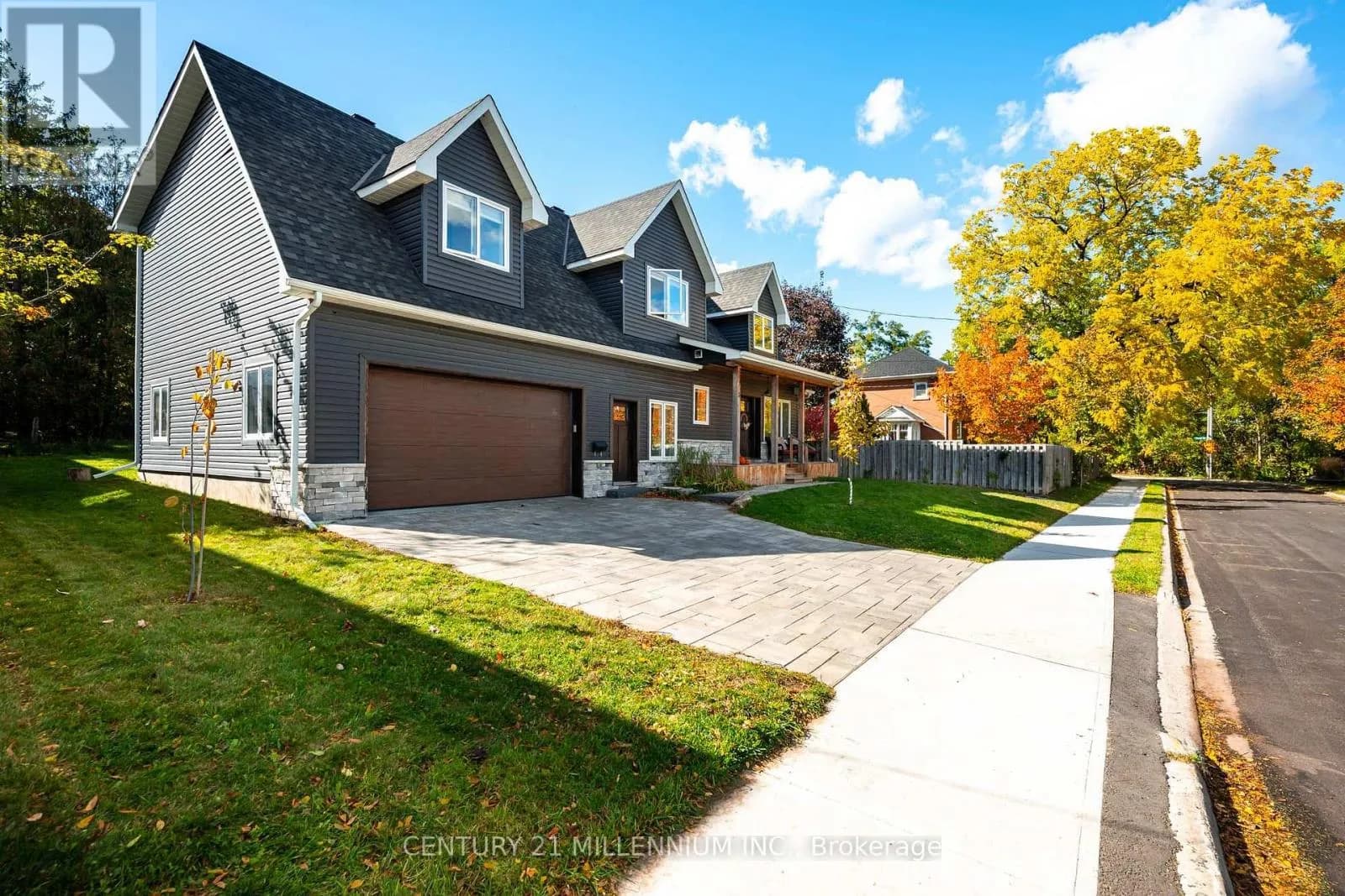 2 AMANDA STREET — photo 2 of 40