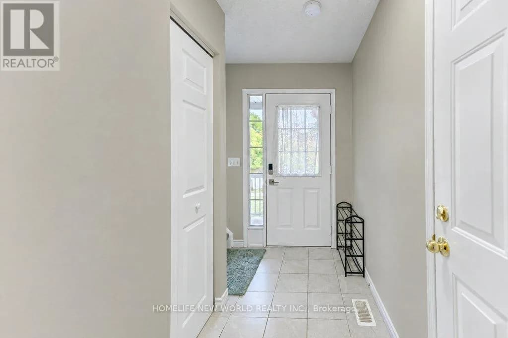 561 DANSBURY DRIVE — photo 3 of 23