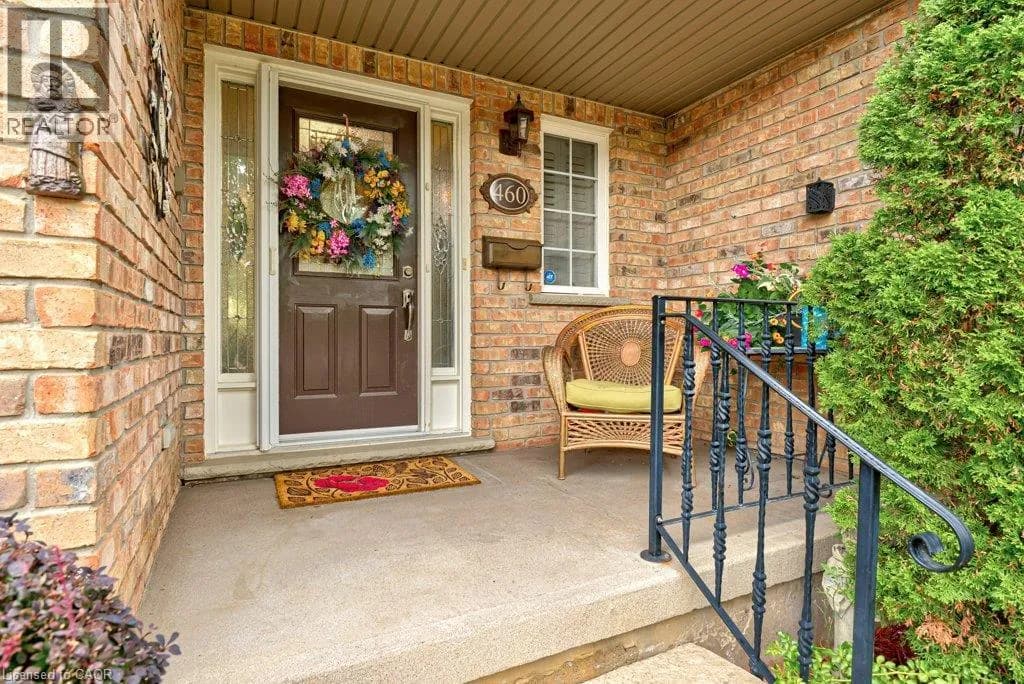 460 LAUSANNE Crescent — photo 4 of 31