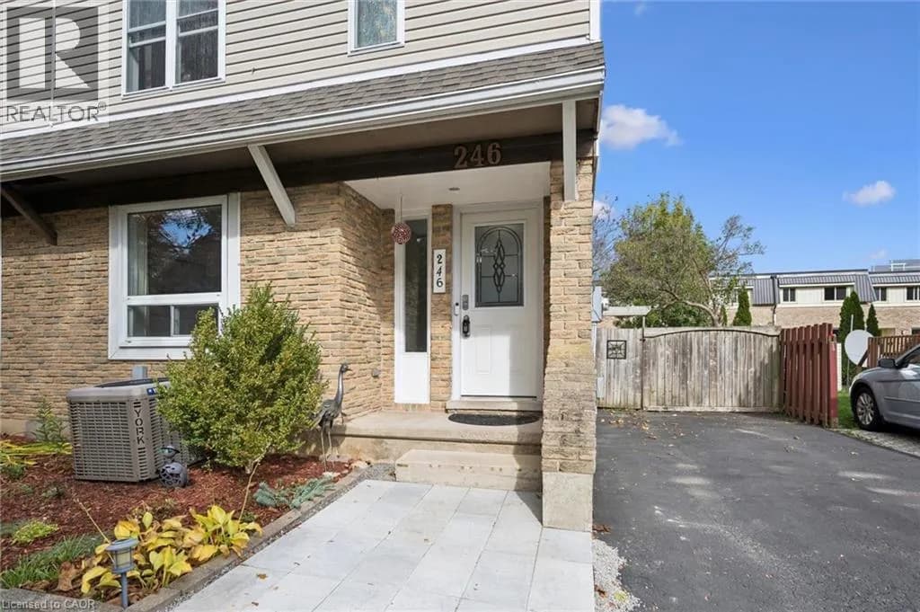 246 PATRICIA Road — photo 3 of 40