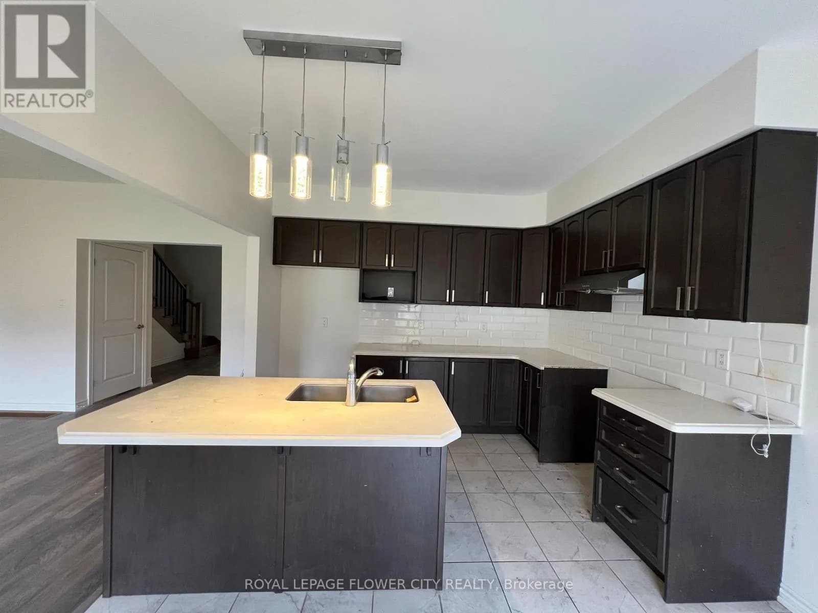 6 TARRISON STREET — photo 3 of 29