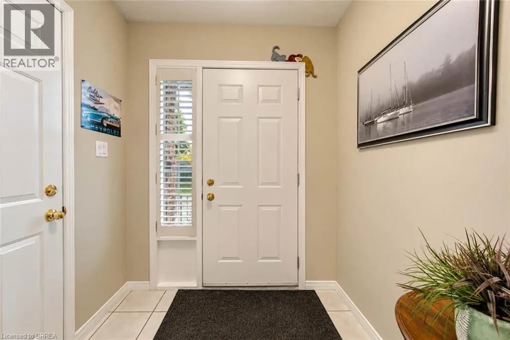 10 COURTLAND Drive Unit# 1 — photo 5 of 43