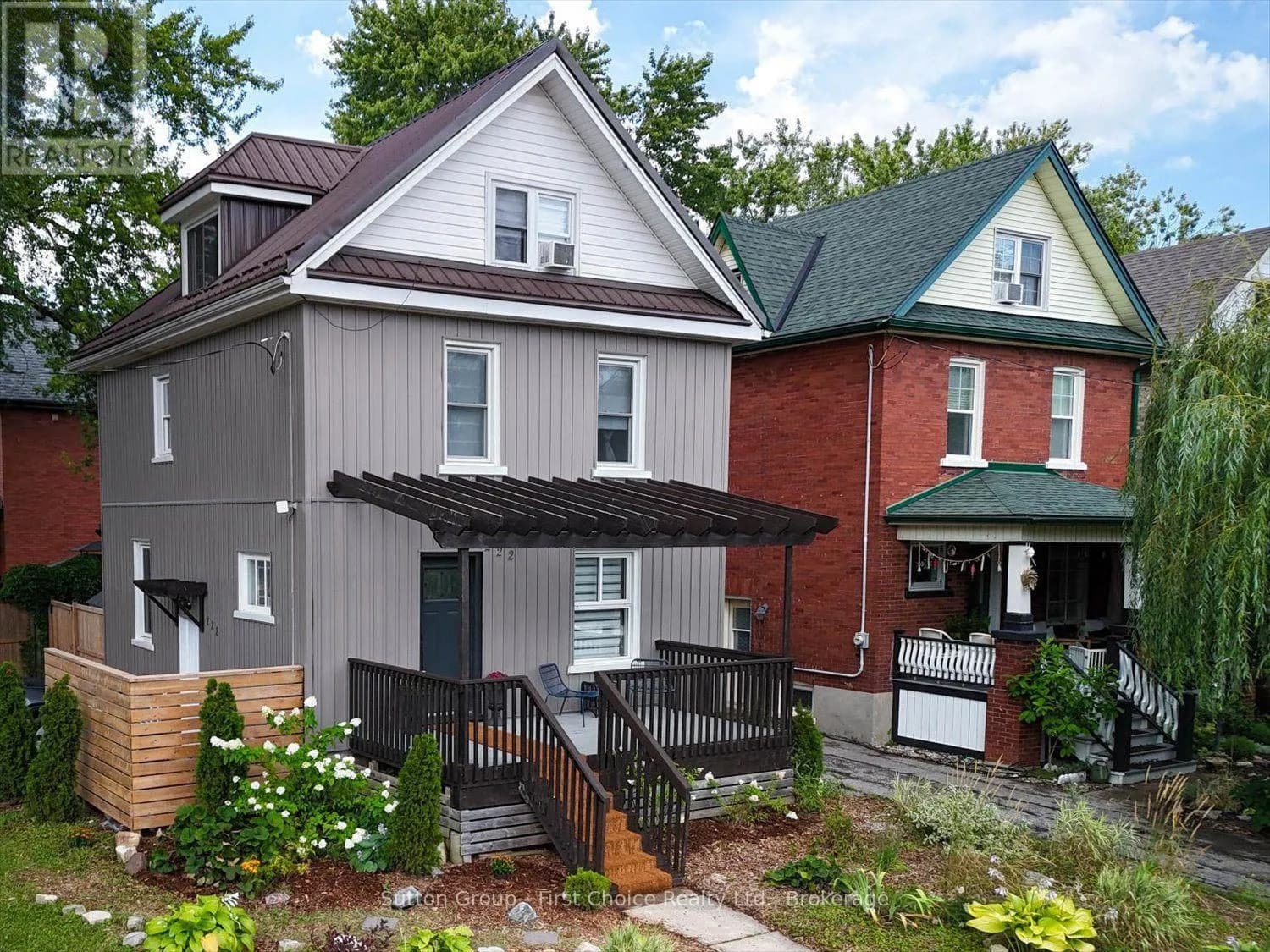 222 BRUNSWICK STREET — photo 3 of 36