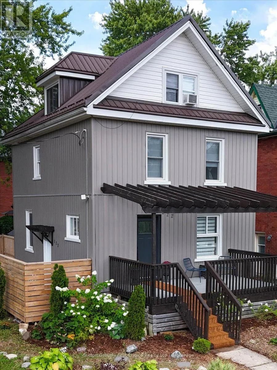 222 BRUNSWICK STREET — photo 4 of 36