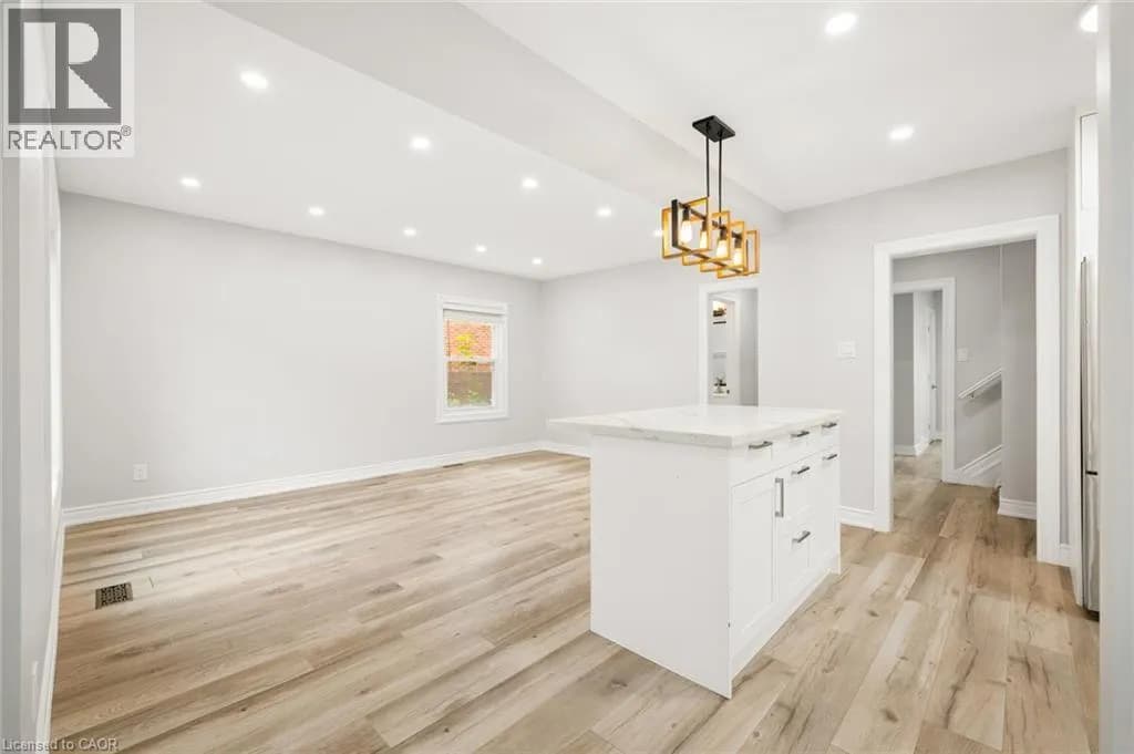 91 JACKSON Avenue — photo 5 of 28