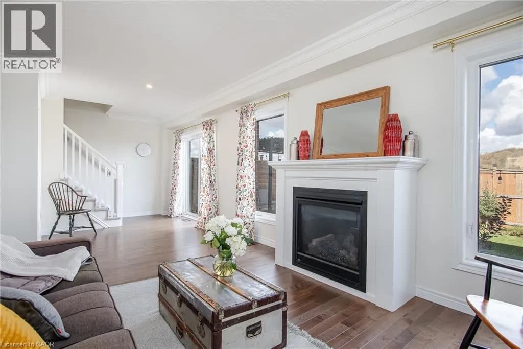 290 WILLIAM Street — photo 3 of 50