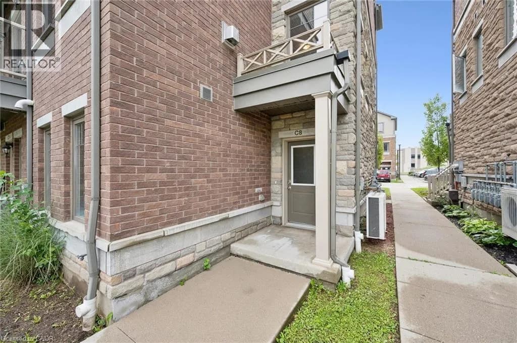 70 WILLOWRUN Drive Unit# #C8 — photo 4 of 40