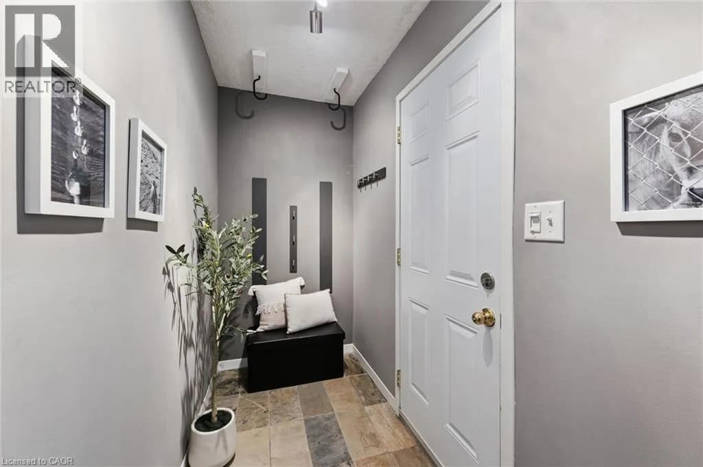 461 BEECHWOOD Place Unit# 47 — photo 4 of 22