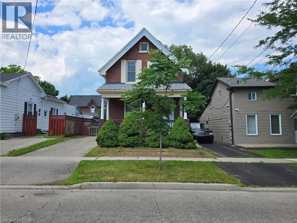 196 WELLINGTON Street — photo 1 of 23