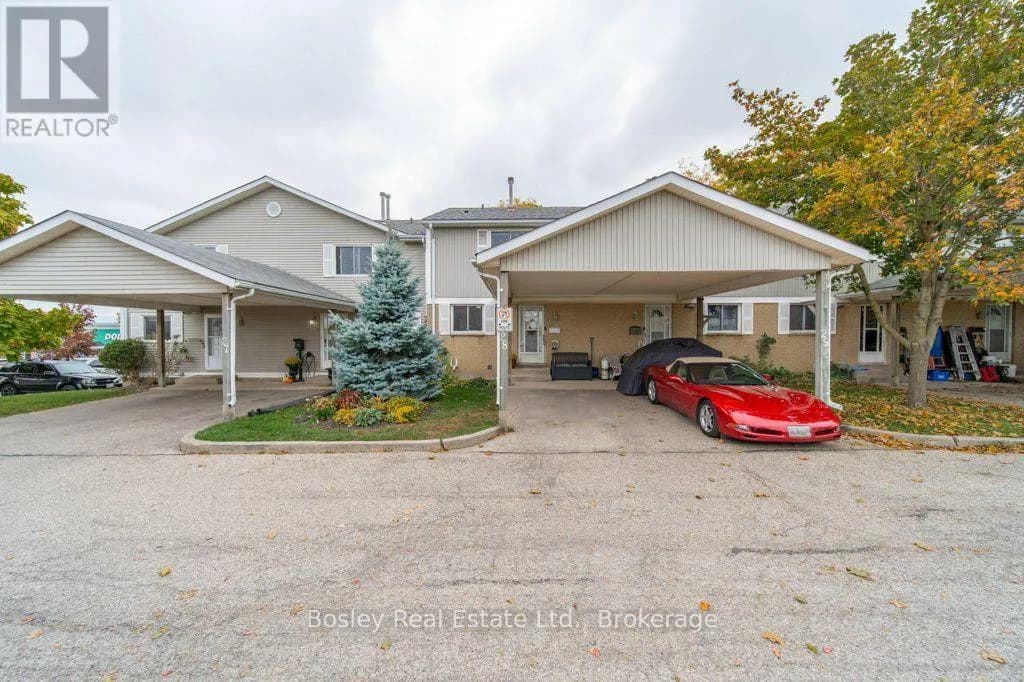 UNIT 28 - 255 NORTHLAKE DRIVE — photo 1 of 44
