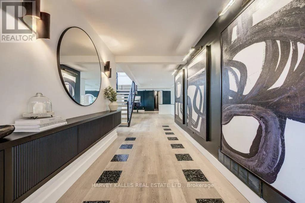 8 WESTGATE WALK — photo 4 of 49