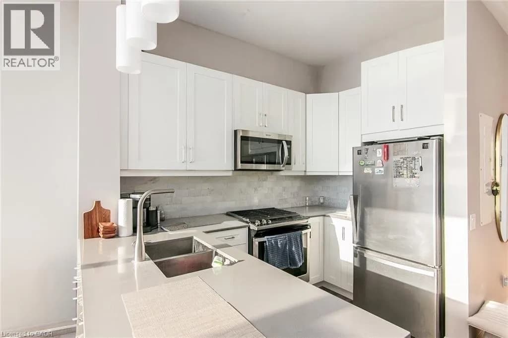 60 CHARLES Street W Unit# 2903 — photo 5 of 46
