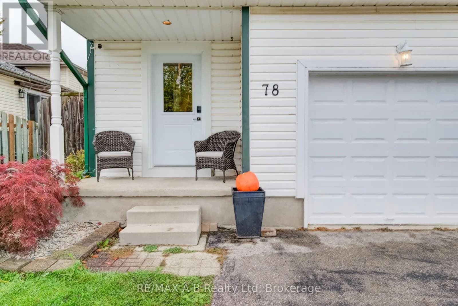 78 HOSTETLER ROAD — photo 5 of 47