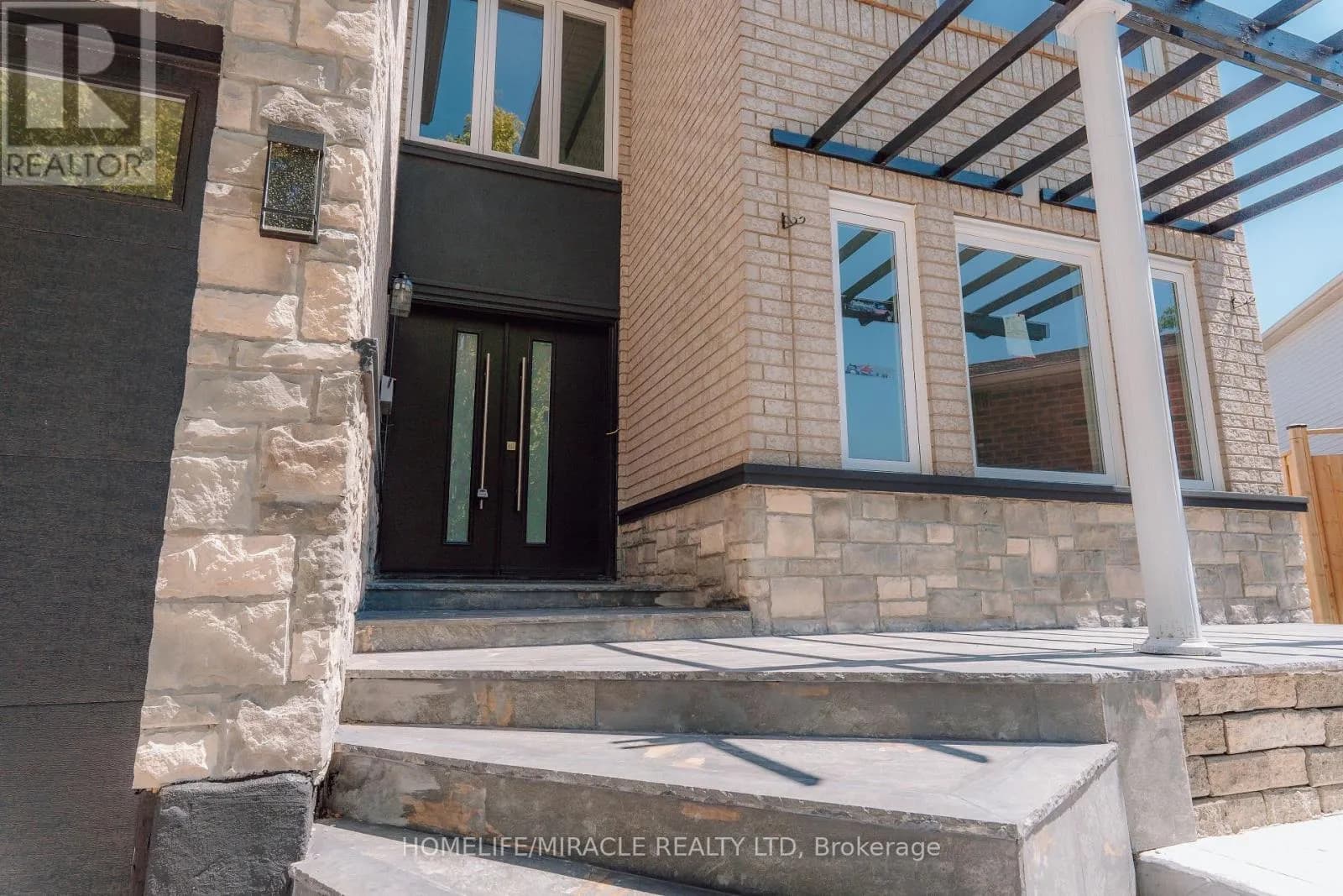 20 WADE GREEN — photo 3 of 47