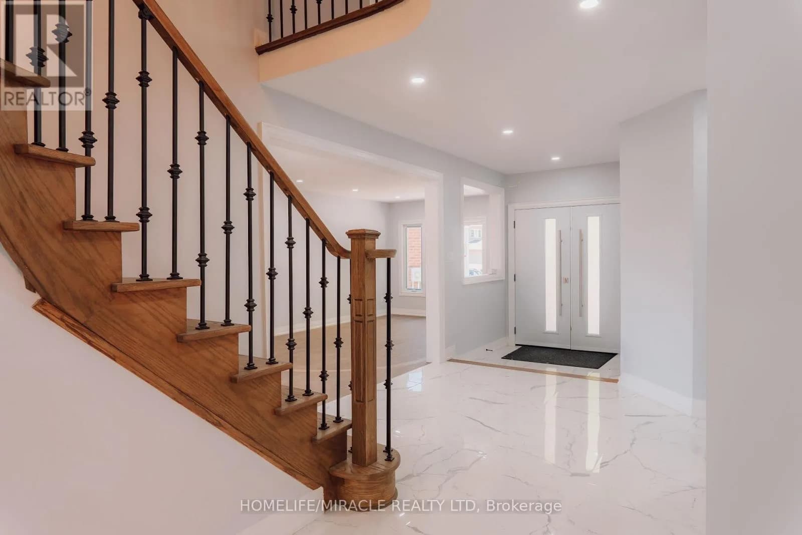 20 WADE GREEN — photo 4 of 47