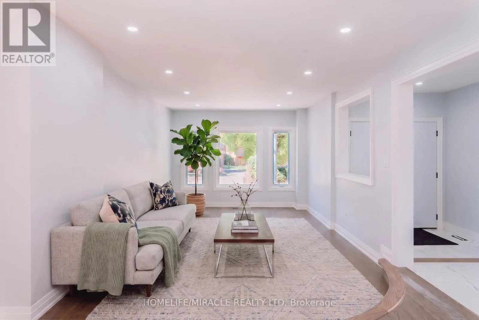 20 WADE GREEN — photo 5 of 47