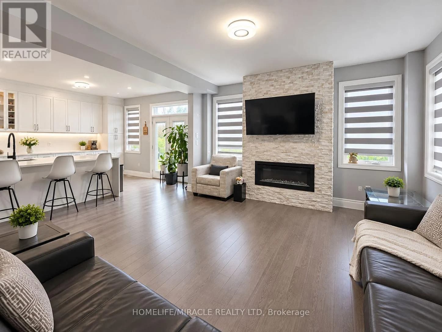 172 FREURE DRIVE — photo 3 of 21