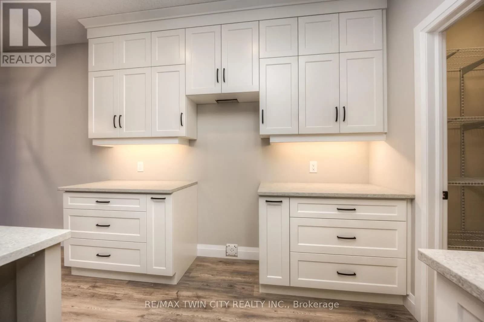 67 WEYMOUTH STREET — photo 5 of 28